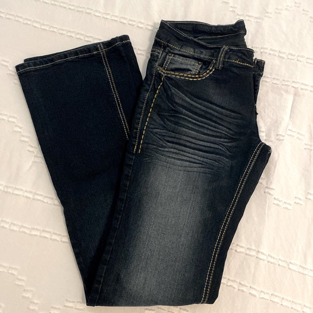Royal Blue brand boot cut jeans. Size 9 length 35 fit right below the waist